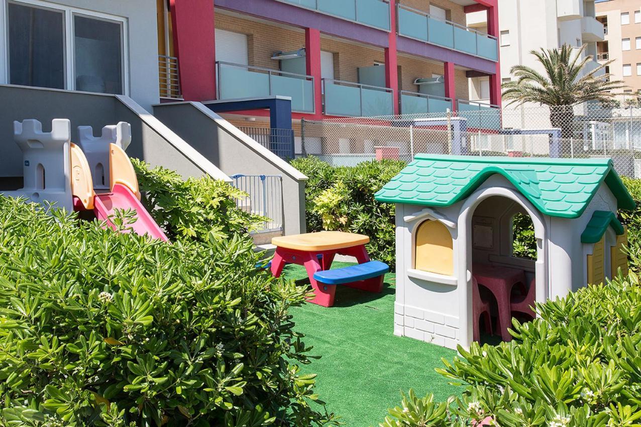 Hotel Tritone Senigallia Exterior photo