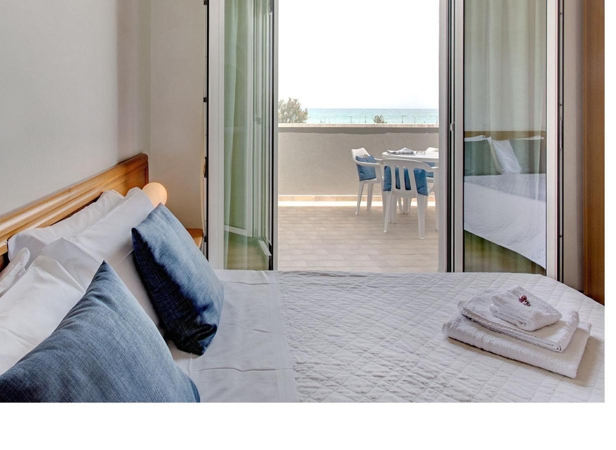 Hotel Tritone Senigallia Exterior photo